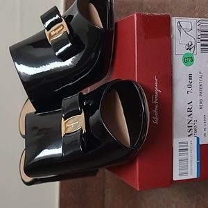 Salvatore ferragamo women's shoes